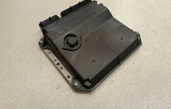 Toyota Auris 150 Engine control unit/module 8966102D82 MB1758004020