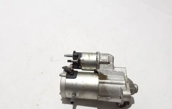 Dacia Sandero III Starter motor 233008404R