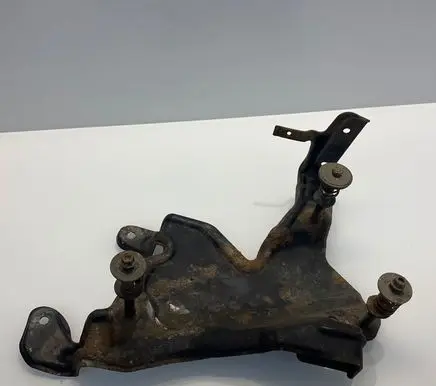 Mercedes-Benz E W211 Pneumatic air compressor holding bracket A2113200543 ZGS007 BS007