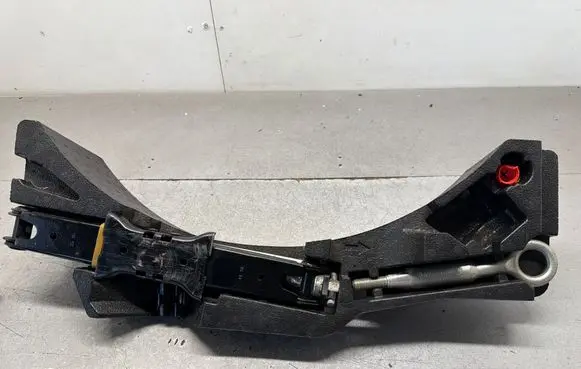 Volvo V60 Lift Jack 