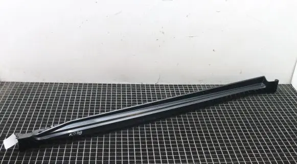 Toyota Avensis T270 Sill 7585105050