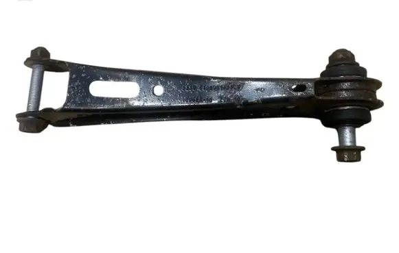 Rear control arm