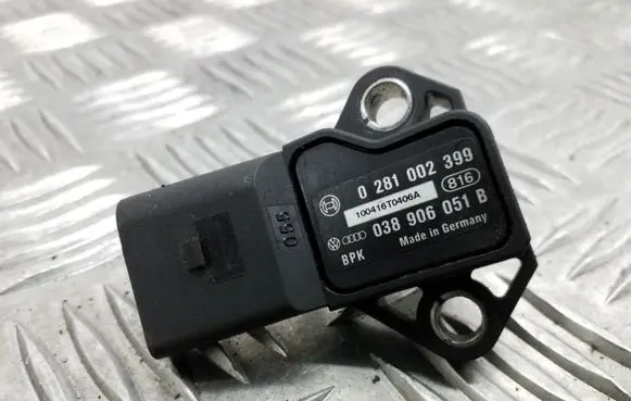 Volkswagen Golf VI Air pressure sensor 038906051B 0281002399