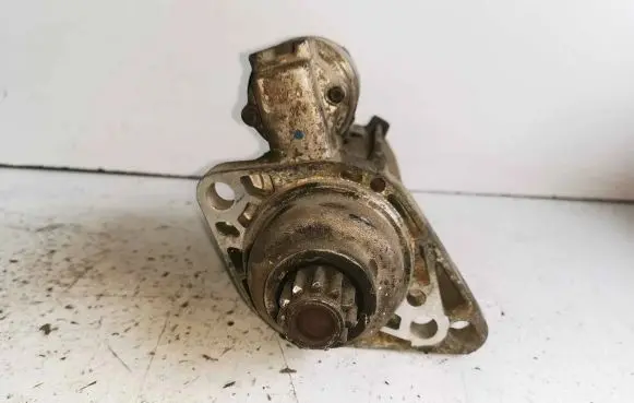 Volkswagen Golf V Starter motor 02Z911023H