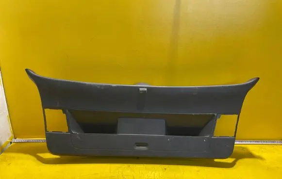 Volkswagen Golf VI Tailgate/trunk upper cover trim 5K6867805