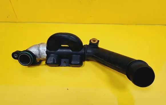 Peugeot 307 Turbo air intake inlet pipe/hose 9653778480