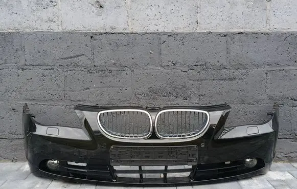 BMW 5 E60 E61 Front bumper 7033694 11460915