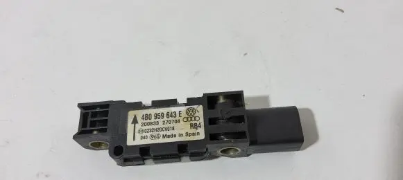 Volkswagen Phaeton Airbag deployment crash/impact sensor 4B0959643E