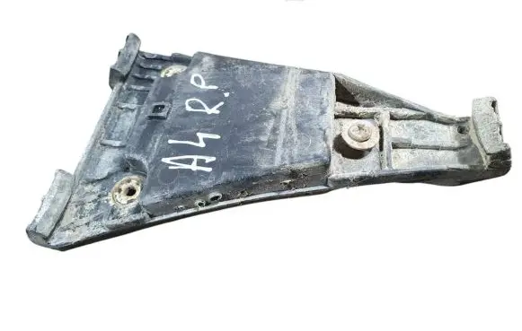 Audi A4 S4 B5 8D Front bumper mounting bracket 8D0807284