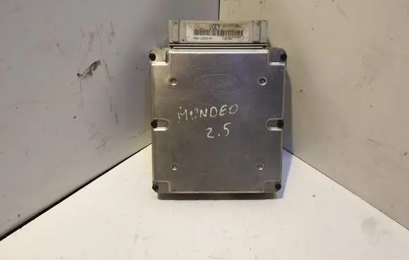 Ford Mondeo MK II Engine control unit/module 95BB12A650MA E9AF14A624AA