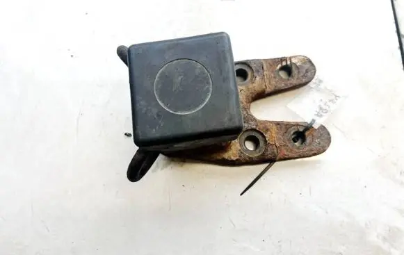Mercedes-Benz ML W163 Engine mounting bracket
