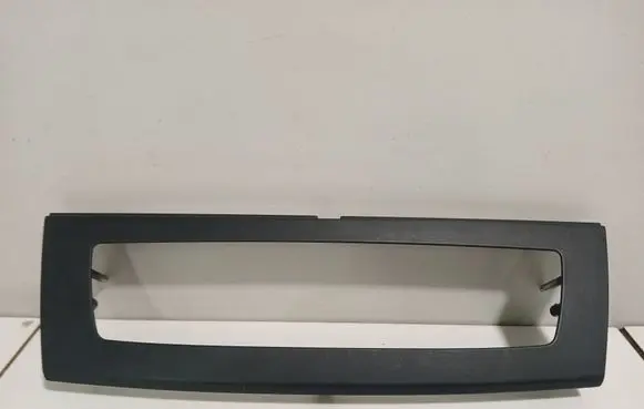 BMW 1 E81 E87 Dashboard lower bottom trim panel 10822910 692520506
