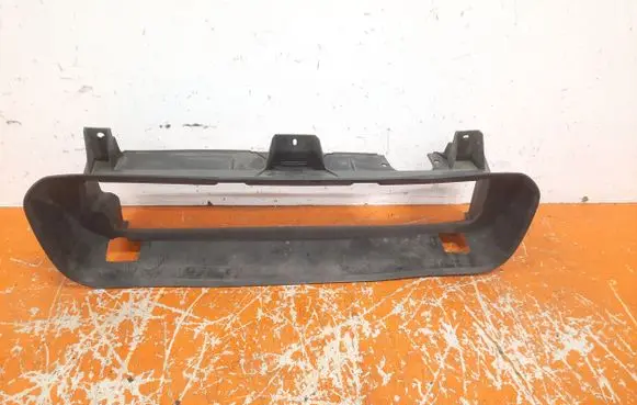 Volvo S40 Front bumper lower grill 08678313