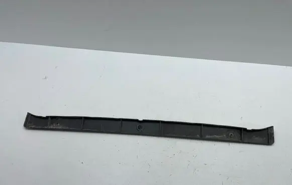 Audi A4 S4 B7 8E 8H Rear bumper mounting bracket 8H0807989