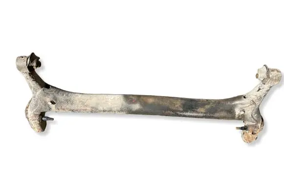 Toyota Corolla Verso AR10 Rear axle beam 