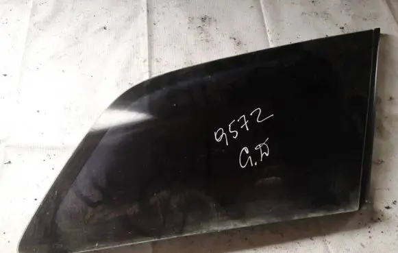 Mazda 6 Rear side window as2