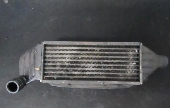 Ford Mondeo MK II Intercooler radiator 93ff9933ad