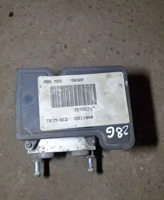 Dodge Caliber ABS Pump 7D228212 2211840