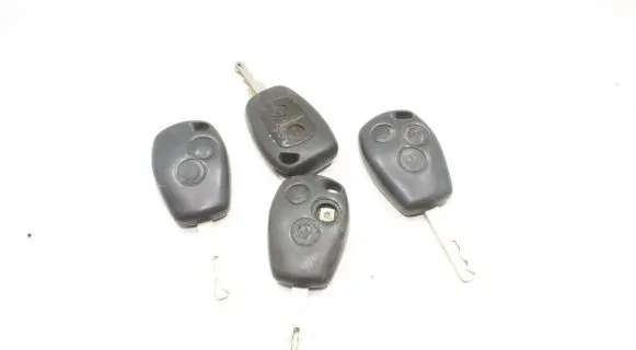 Renault Clio III Ignition key/card 