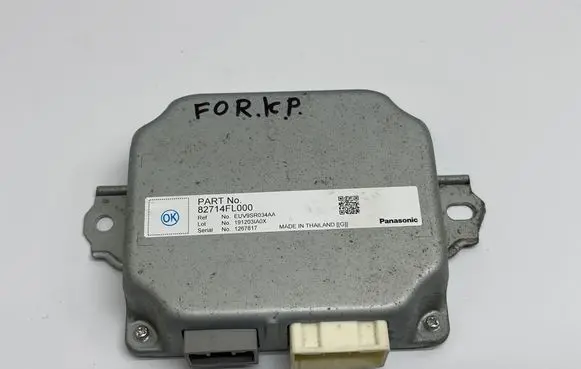 Subaru Forester SK Voltage converter/converter module 82714FL000 1267817 1912031A0X