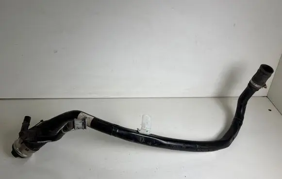 BMW M5 F90 Fuel tank filler neck pipe 8092327