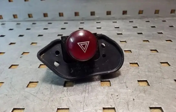 Mitsubishi Grandis Hazard light switch MR962274