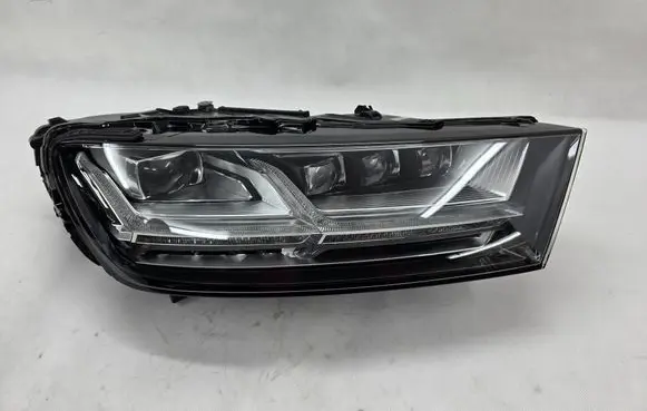 Audi Q7 4M Headlight/headlamp 4M0941036