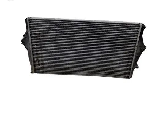 Volvo V70 Intercooler radiator 8671694 874471M 07553873