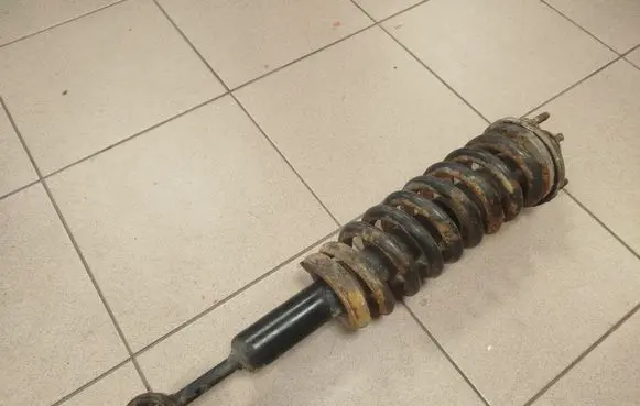 Toyota Land Cruiser (J120) Front shock absorber/damper
