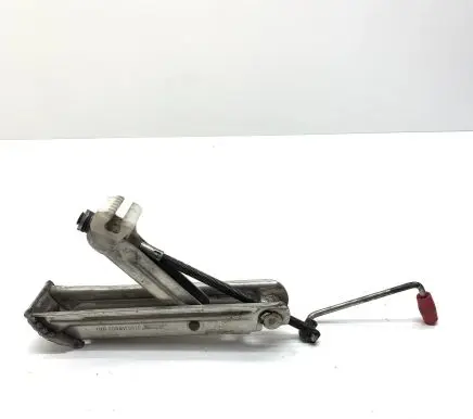 Audi A4 S4 B5 8D Lift Jack 8D0011031D