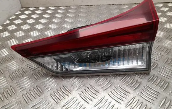 Toyota Auris E180 Rear/tail lights 8158102880