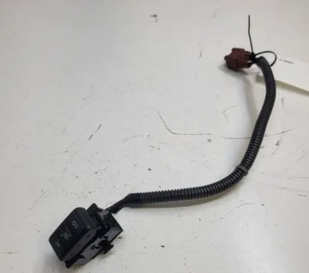 Nissan Leaf I (ZE0) Seat heating switch 2721B 689TC3NF0A