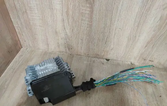 Ford S-MAX Engine control unit/module 6G9112A532