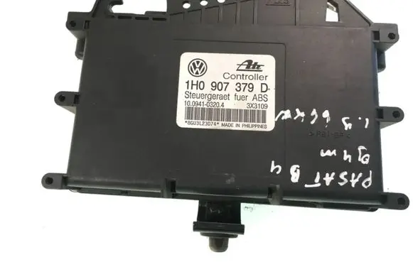 Volkswagen PASSAT B4 ABS control unit/module 1H0907379D