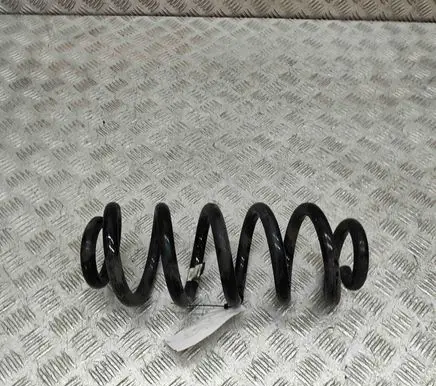 Volvo XC40 Rear coil spring 32315850