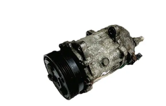 Volkswagen Golf V Air conditioning (A/C) compressor (pump) 1J0820803K