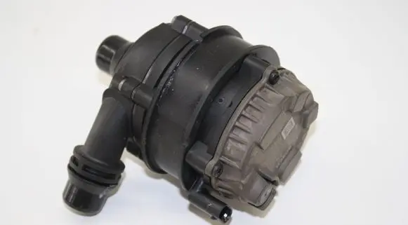 BMW X3 G01 Electric auxiliary coolant/water pump 8651288