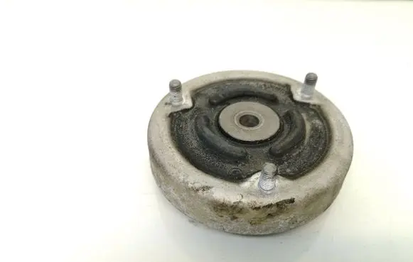 BMW 5 E60 E61 Rear coil spring rubber mount 6753810 3352675381005