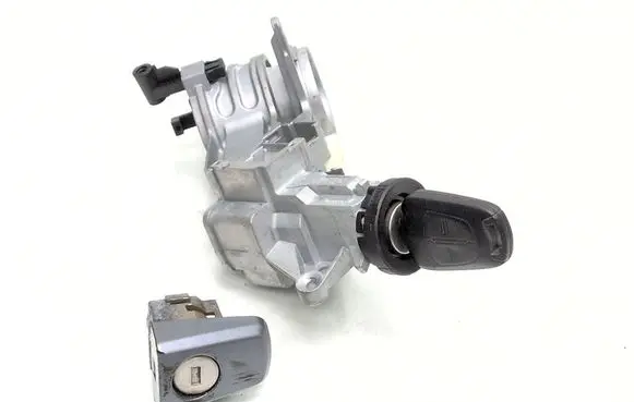 Opel Astra H Ignition lock 2421430 281726