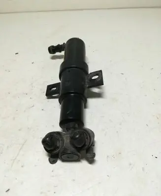 Volkswagen PASSAT B6 Headlight washer spray nozzle 3C0955104A 1307030328