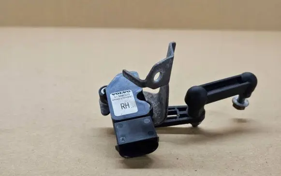 Volvo S60 Headlight/headlamp level sensor 32246992 31360329