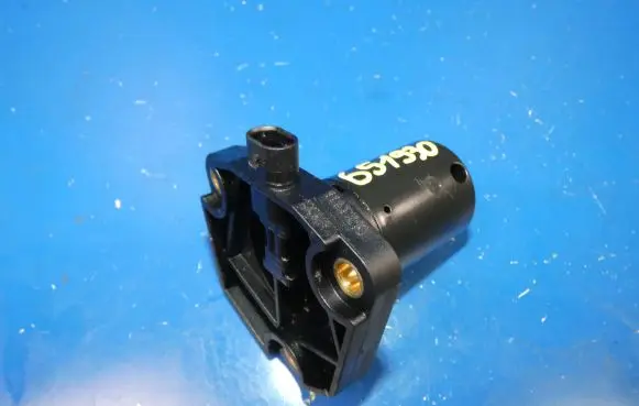 Mercedes-Benz CLA C117 X117 W117 Oil level sensor A6511530132