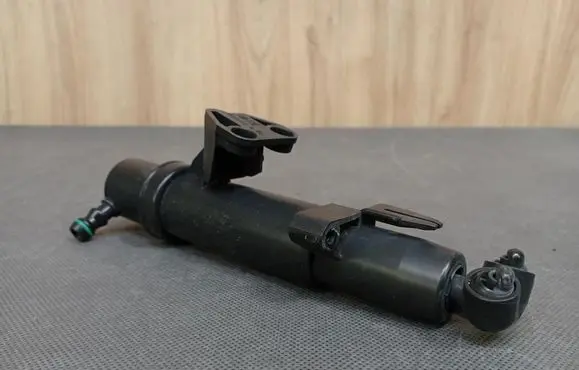 Mercedes-Benz SLK R171 Headlight washer spray nozzle 1718600247 A1718600247