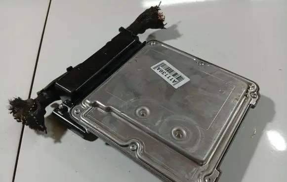 Audi A6 S6 C6 4F Engine control unit/module 4F0907401A