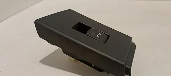 Toyota Auris E180 Electric window control switch 7427102630