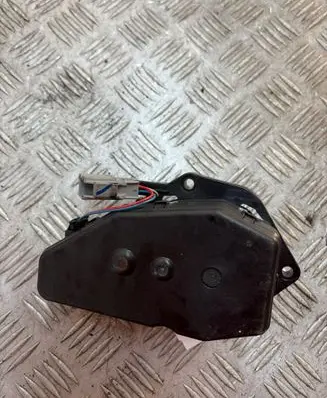 Volvo XC60 Front door lock 