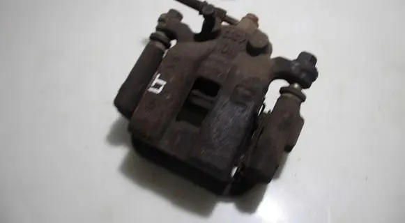 Rear brake caliper