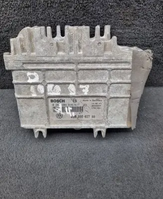 Volkswagen Polo III 6N 6N2 6NF Engine control unit/module 030906027AA 0261204616