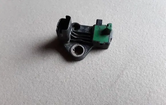 Ford Kuga II Crankshaft position sensor 9674265980
