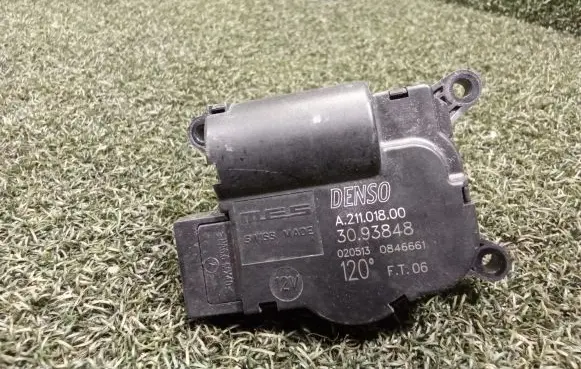 Opel Movano B Air flap motor/actuator A21101800 3093848